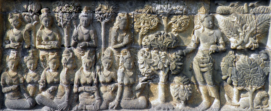 ILW Borobudur Mendut Tempelvoet 2e 110 zestien nimfen