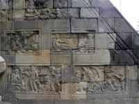 ILW Borobudur Mendut Tempelvoet buddhisten 02