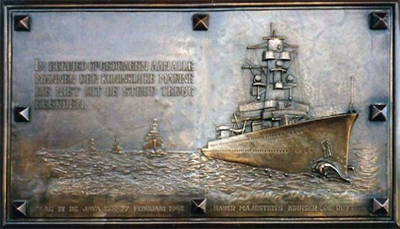 ILW Surabaya 4 Darmo Reiniersz Boulevard Kembang Koening Karel Doorman monument 04